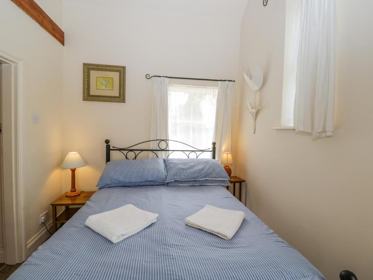 Parkfield Cottage Sturminster Marshall Екстер'єр фото