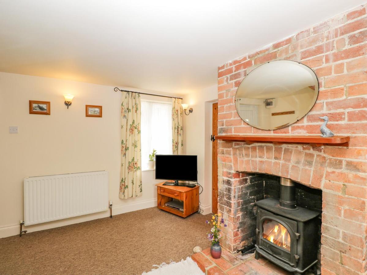 Parkfield Cottage Sturminster Marshall Екстер'єр фото