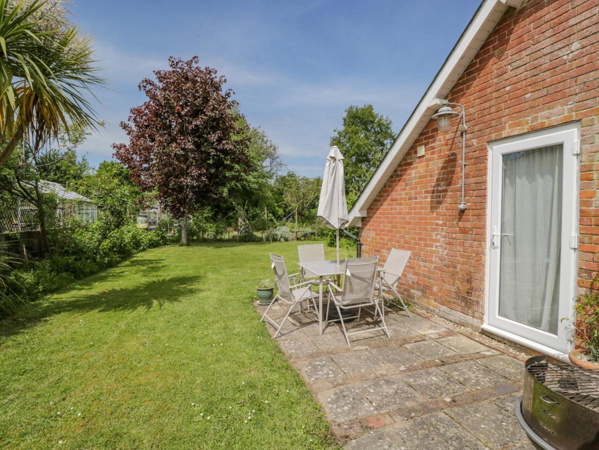 Parkfield Cottage Sturminster Marshall Екстер'єр фото